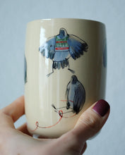 Load image into Gallery viewer, Pigeon tumbler