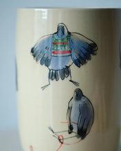 Load image into Gallery viewer, Pigeon tumbler