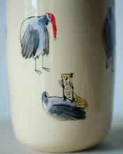 Load image into Gallery viewer, Pigeon tumbler